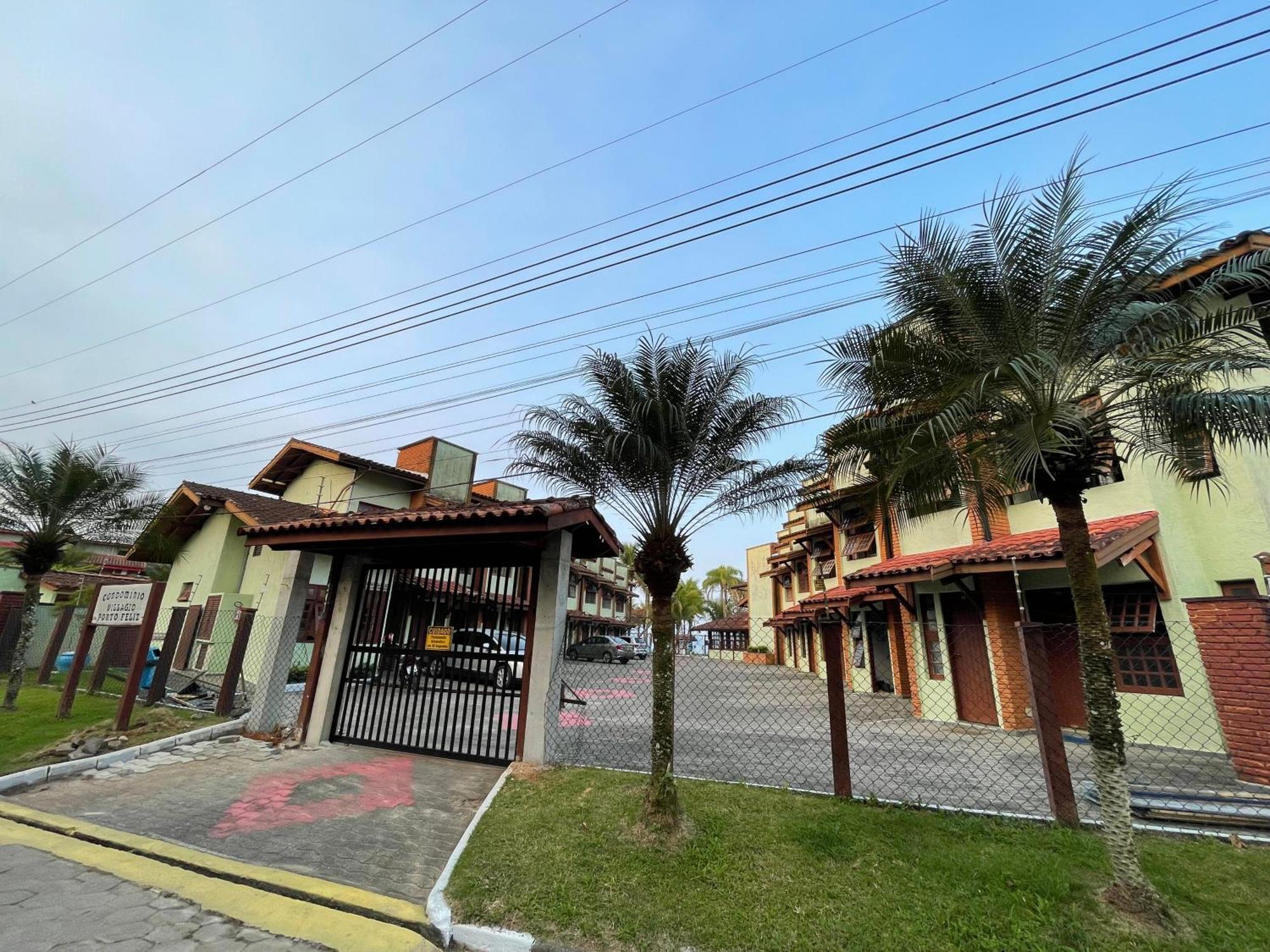 Pe Na Areia Na Praia Das Toninhas - Villagio 24 Porto Feliz Ubatuba Luaran gambar